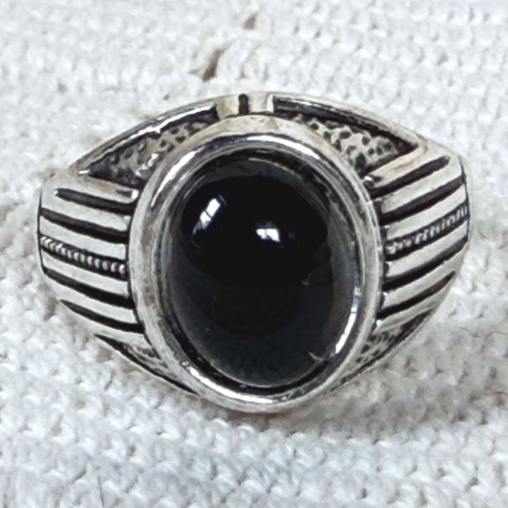 Vintage Mood Ring Color Changing Stamped Silver Tone Oval Cabochon 7.5